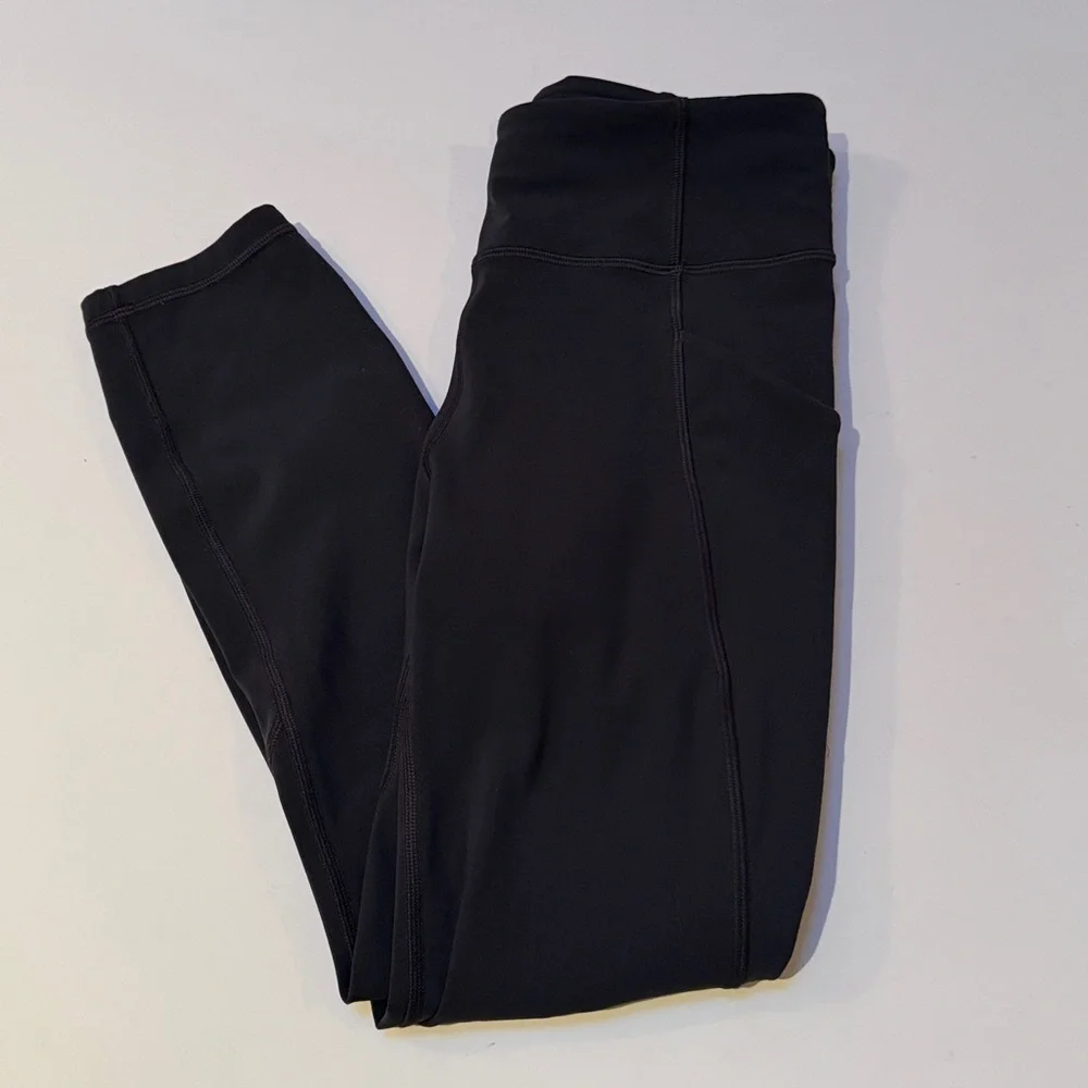 Lululemon Time To Sweat Crop 23